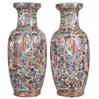 A Pair of Rose Medallion Porcelain Vases
