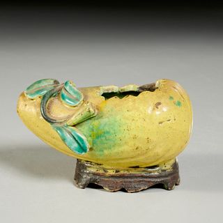 Chinese porcelain gourd-form water dropper