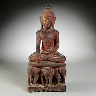 Large Thai carved giltwood Buddha