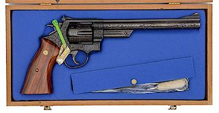*Smith & Wesson Engraved Cased Model 29 