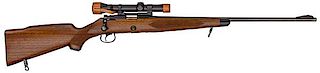 *Winchester Model 52 Deluxe Bolt-Action Rifle with Kollmorgen Scope 