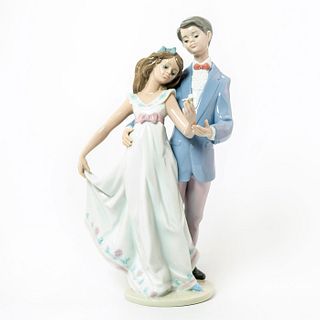 Now & Forever 1007642 - Lladro Porcelain Figurine
