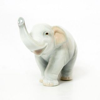 Lucky Elephant 1008036 - Lladro Porcelain Figurine