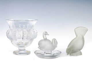 THREE FRENCH CRYSTAL SCULPTURES SIGNED LALIQUE