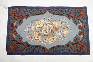 EARLY 20TH C. FLORAL HOOKED RUG - 27 1/2" x 46"