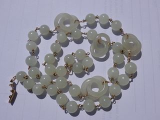 CHINESE WHITE JADE NECKLACE