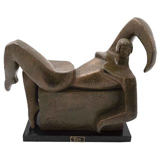 TOSIA MALAMUD, Homenaje a Matisse, Signed and dated 1996, Bronze sculpture 1 / 5 on wooden base, 14.5 x 19.6 x 8.2" (37 x 50 x 21 cm) total size