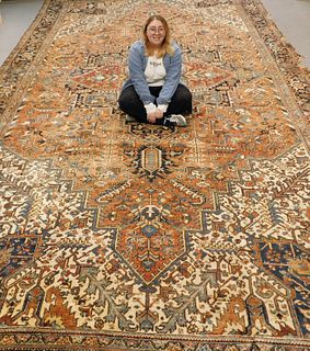 LG Antique Heriz Geometric Carpet