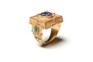 Ancient Sasanian Gold Ring with Lapis Stag Intaglio Ca. late 6th century AD. 