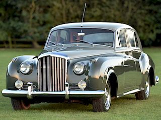 The Bentley S1 was basically a Rolls-Royce Silver Cloud behind the distinctive 'Flying B' radiator g