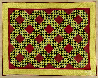 Pennsylvania pieced diamond pattern quilt, ca. 1