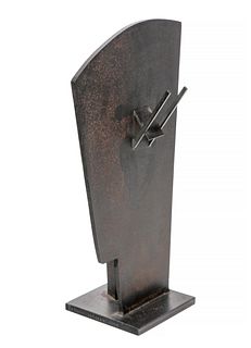 MIQUEL NAVARRO, (Mislata, Valencia, 1946). 
No title,1989. 
Iron sculpture. 
Unique piece.