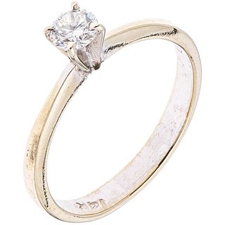 SOLITAIRE RING WITH DIAMOND IN 14K WHITE GOLD 1 Brilliant cut diamond ~0.30 ct Clarity: VS2 Color: I-J