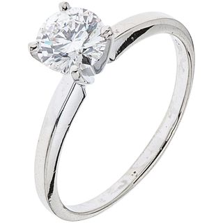 SOLITAIRE RING WITH DIAMOND IN 14K WHITE GOLD 1 Brilliant cut diamond ~0.80 ct Clarity: VS2. Weight: 2.4 g. Size: 7 ¼