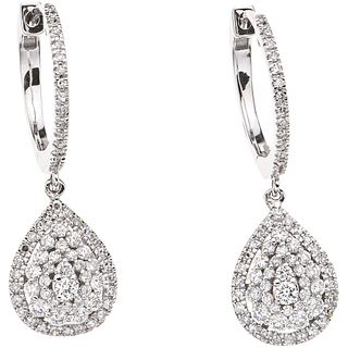 PAIR OF EARRINGS WITH DIAMONDS IN 14K WHITE GOLD 132 Brilliant and 8x8 cut diamonds ~0.70 ct. Weight: 3.4 g