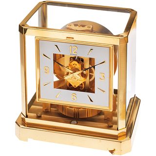 DESK CLOCK JAEGER-LECOULTRE ATMOS IN BRASS AND GLASS Movement: rotating wheel.