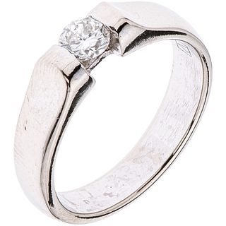SOLITAIRE RING WITH DIAMOND IN 14K WHITE GOLD 1 brilliant cut diamond ~0.30 ct Clarity: VS2. Weight: 5.2 g. Size: 7