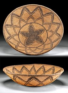 Large Early 20th C. Apache Plant Fiber Basket Tray