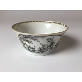 Chinese Qing Dynasty Export Porcelain Bowl