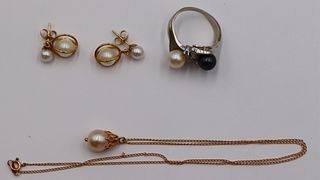 JEWELRY. Assorted 14kt Gold Pearl Jewelry Grouping