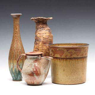 A COLLECTION OF LATE 20TH CENTURY STUDIO POTTERY