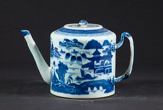 CHINESE CANTON TEAPOT