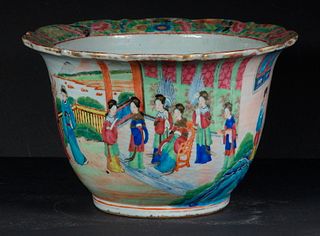 CHINESE EXPORT PORCELAIN JARDINIERE