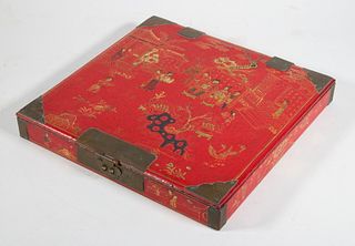 CHINESE LACQUERED BOX