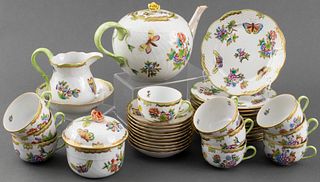 Herend 'Queen Victoria’ Porcelain Service, 36