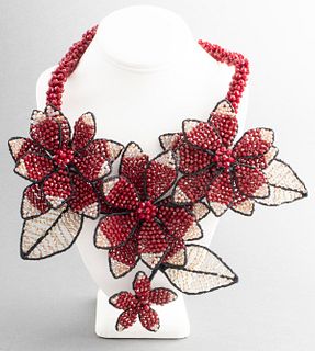 Vilaiwan Red And Pink Bead Floral Necklace