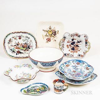 Eight Pieces of Ceramic Tableware