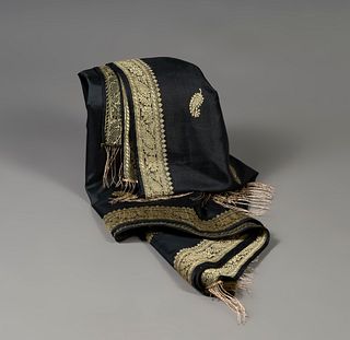 VIVIEN LEIGH. 
Foulard from the 60's. 
Silk and gold thread.