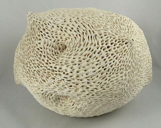 Yumiko Goto ceramic vessel