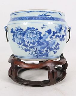 Chinese Export Blue-and-White Porcelain Bowl