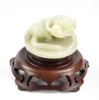 Chinese Carved White Jade Lid of Dragon