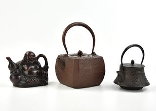 2 Japanese Bronze Teapot & Porcelain Teapot
