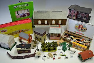 Quantity of Assorted Train Set Scenery and accessories to include Hornby Suburban Station Kit (box b
