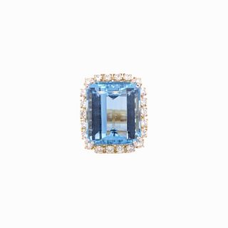 Estate 30.00ct Aquamarine And 2.20ct Diamond Ring