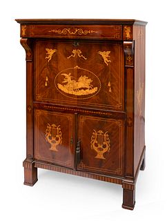 Secretaire-Abattant Empire. Holland, ca. 1810. 
Mahogany wood and marquetry.