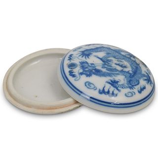 Qianlong Chinese Blue and White Stamp Box