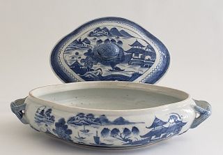 Unique Chinese Canton Blue and White Covered Tureen, 19th Century