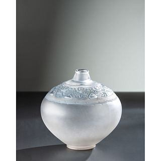 René Lalique, Sirènes et Cabochons Vase