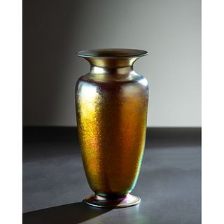 Steuben, Gold Aurene Vase