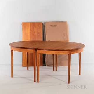 Thomas Moser Oval Ring Eight-Leg Dining Table