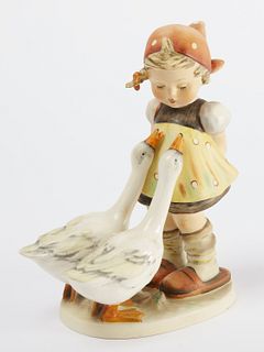 Large Hummel - Girl with Geese