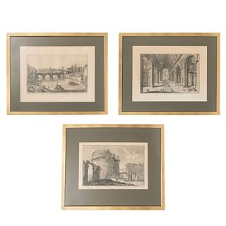 Lote de 3 grabados. Paisajes arquitectónicos y urbanos de Roma antigua. Enmarcados  21 x 31 cm (mayor) Detalles de conservación