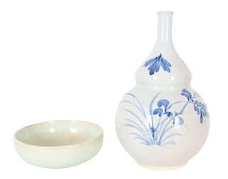 Chinese Crackleware Bowl & Porcelain Gourd Vase