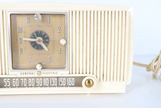 Mid-Century GE Radio Alarm Clock