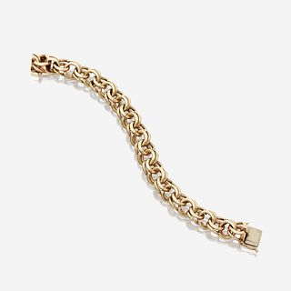 A fourteen karat gold bracelet