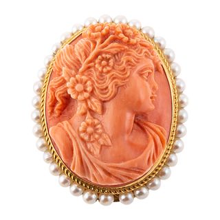 A Vintage Carved Coral Pin/Pendant in 14K